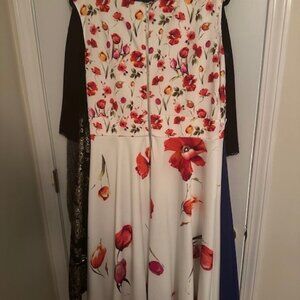 Danny and Nicole White flower dress size 14
